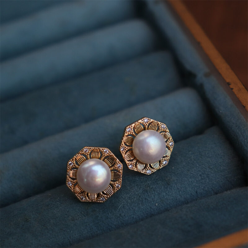 Retro-Court-Style-Freshwater-Pearl-Earrings-Over-Show