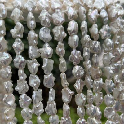 Perlas naturales de agua dulce con forma irregular de pétalo estrellado de 9-12 mm