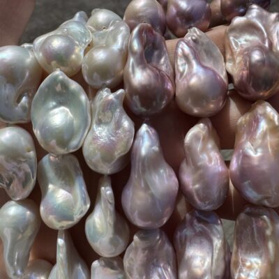 White/Purple Top-Quality Baroque Pearls