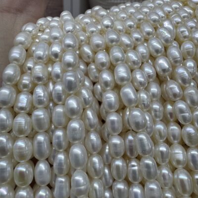 4–5mm High-Lustre Threaded Rice Freshwater Pearls