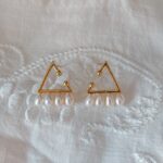 Gold-Plated-Copper-Freshwater-Pearl-Triangle-Studs-Over-Details