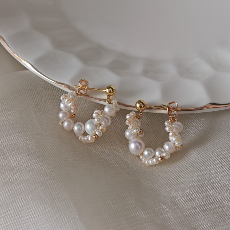 Handmade-Natural-Freshwater-Pearl-Stud-Earrings-Gold-Plated-Details