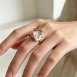 Anillo ajustable con perlas barrocas de agua dulce natural