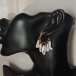 Boucles d'oreilles créoles baroques en perles naturelles d'eau douce