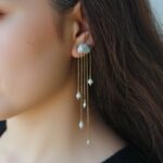 Pendientes artesanales de perlas barrocas de agua dulce natural con borla