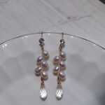 Detalles de los pendientes de cristal blanco de agua dulce con perlas naturales en forma de gota: