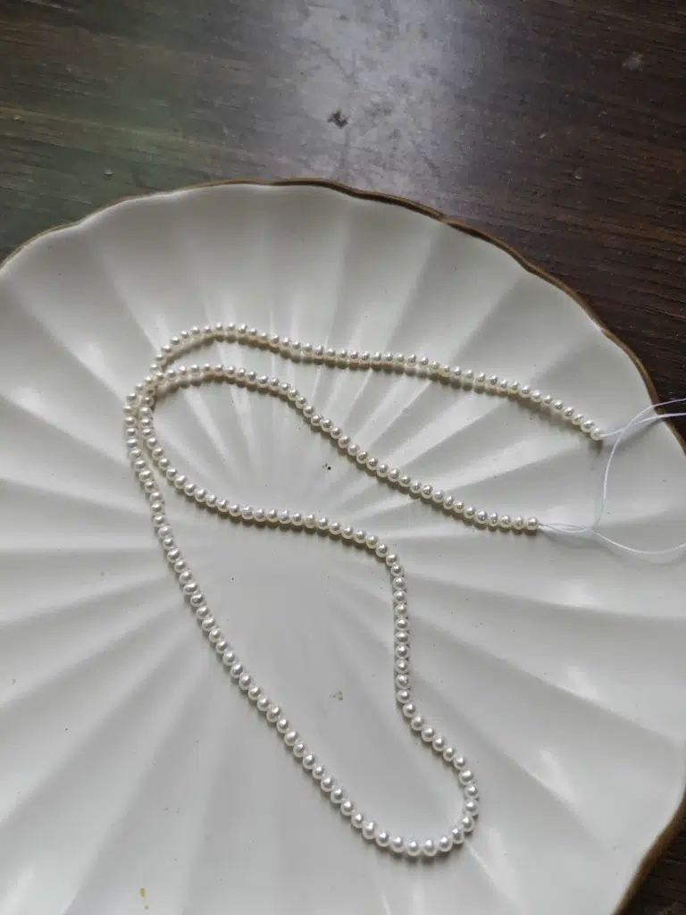 2-2.5mm Near-Round High Luster Baby Freshwater Pearls photo review