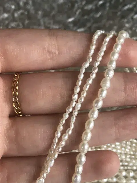 Revue photo de la perle d'eau douce naturelle mini-riz Strong Luster de 3 mm