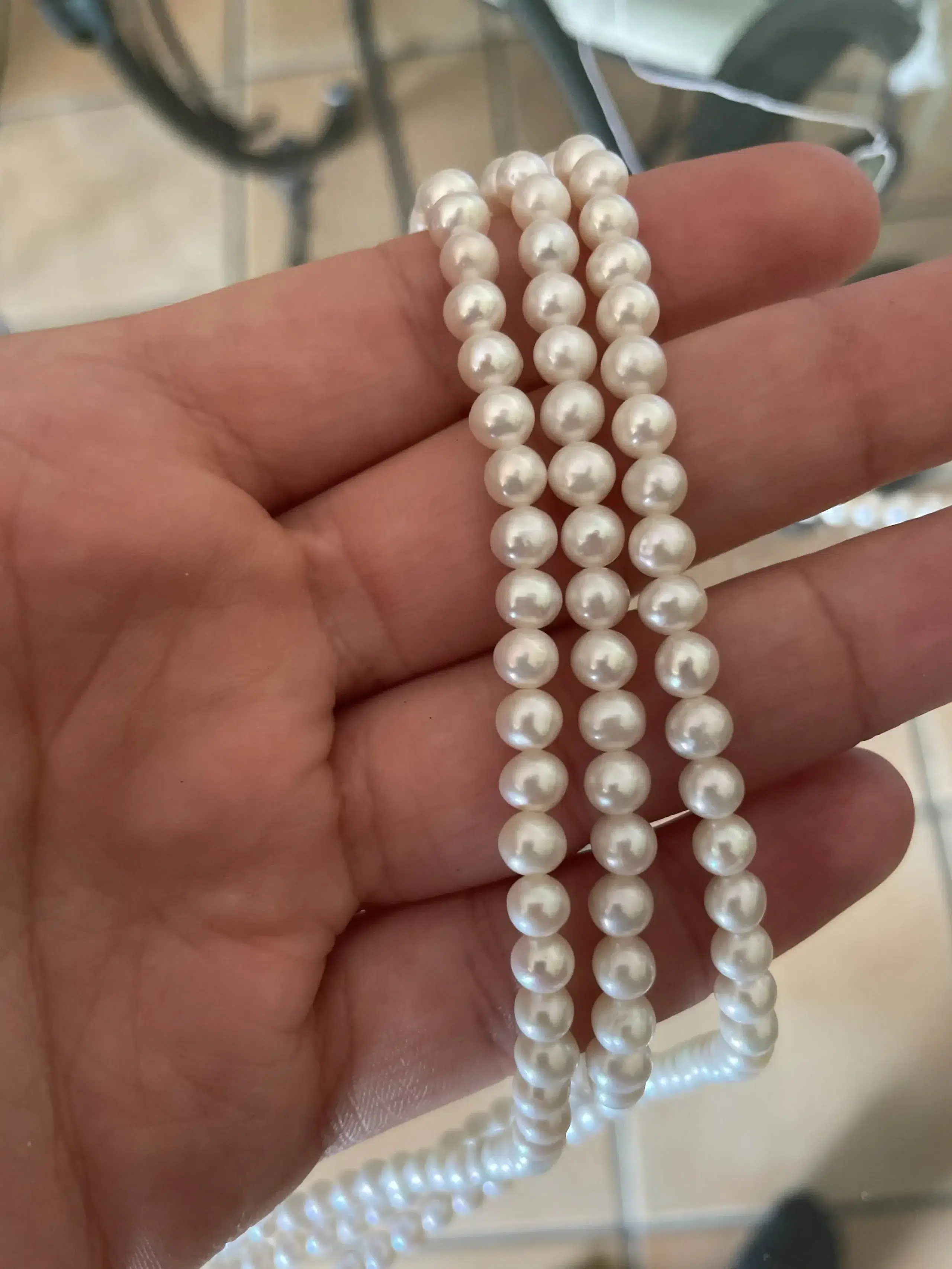 6-7 mm nahezu runde Süßwasserperlenkette, 39 cm, Fotorezension