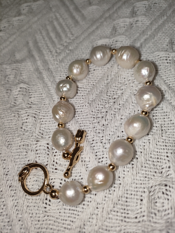 18K Gilded Magnetic Pearl Bracelet photo review