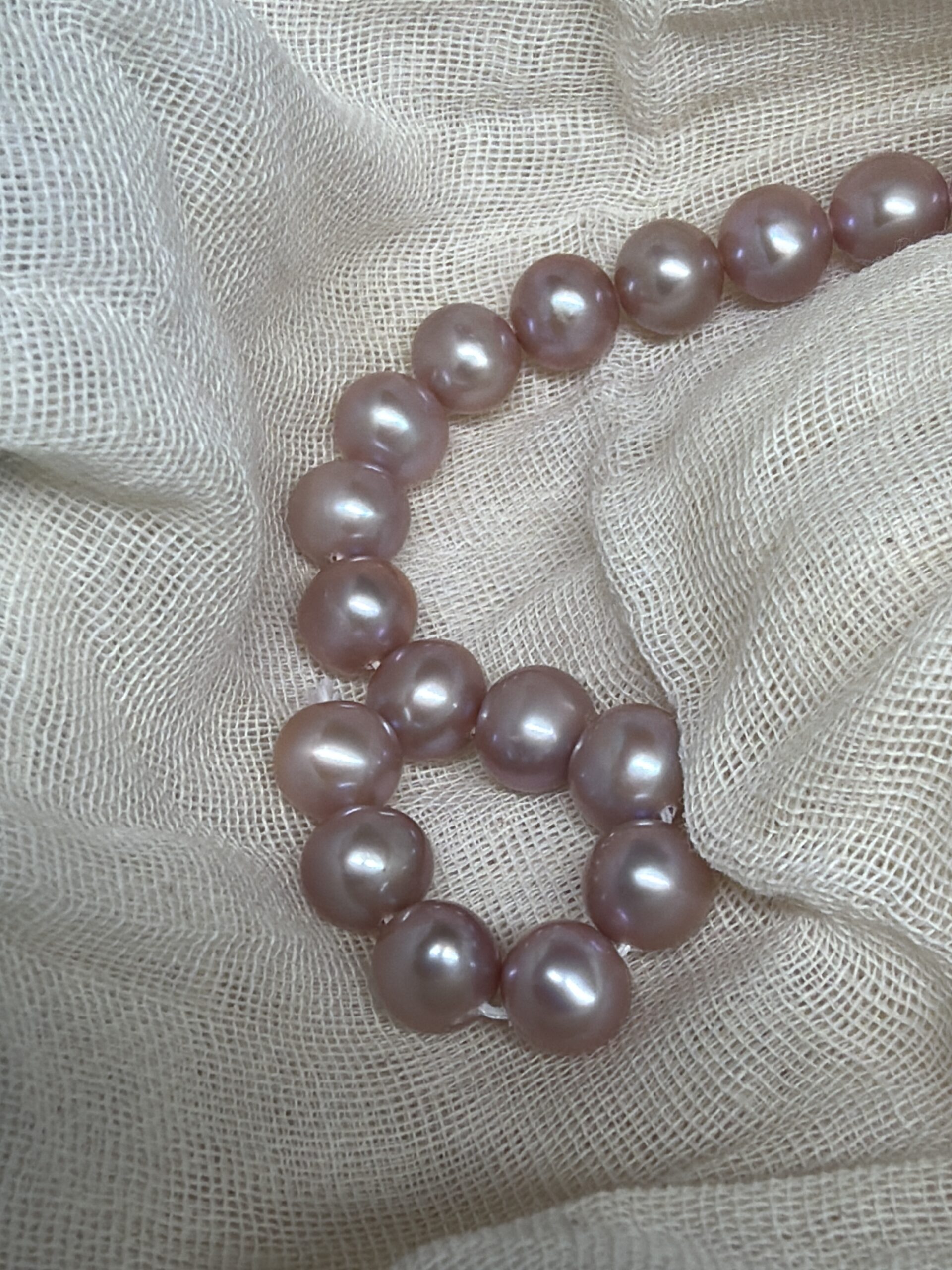 8-9mm Gold Purple Natural Lustrous Edison Round Pearl Strand photo review
