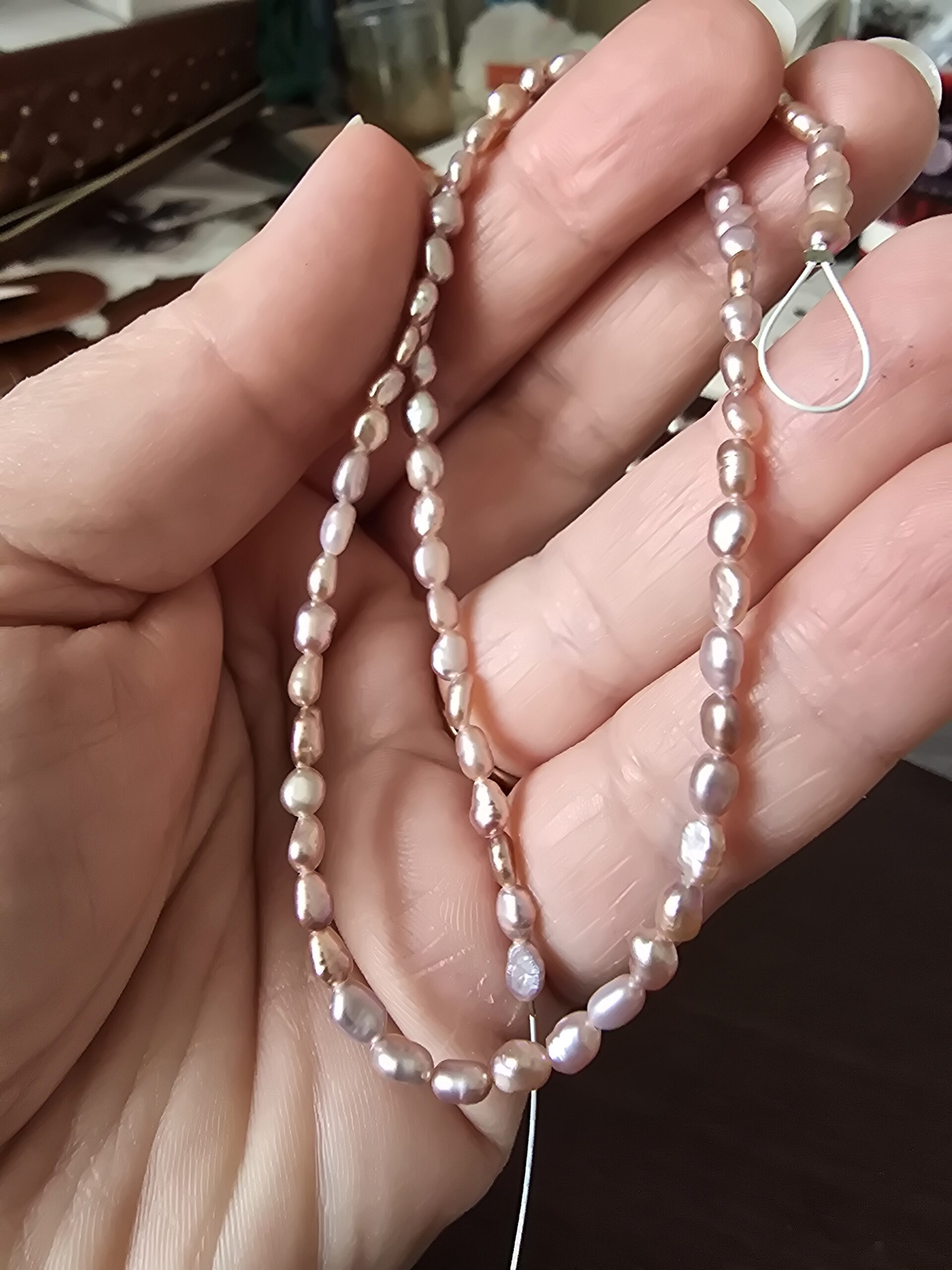 Mini perles d'eau douce Keshi naturelles à haut éclat, forme galet, revue photo
